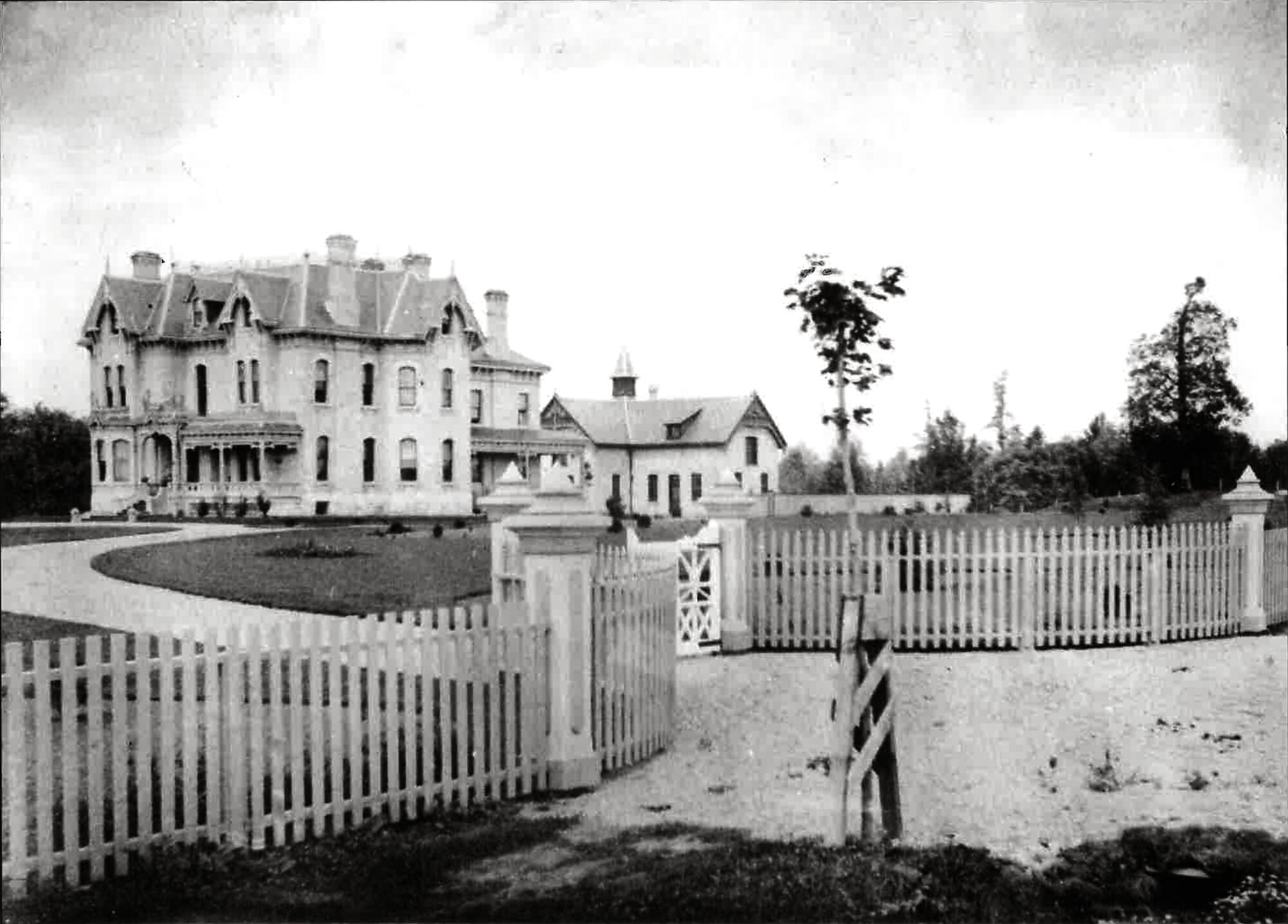 The Gore, circa 1884 — the David Goldie mansion at Ayr with its coach house behind, seen from Northumberland Street